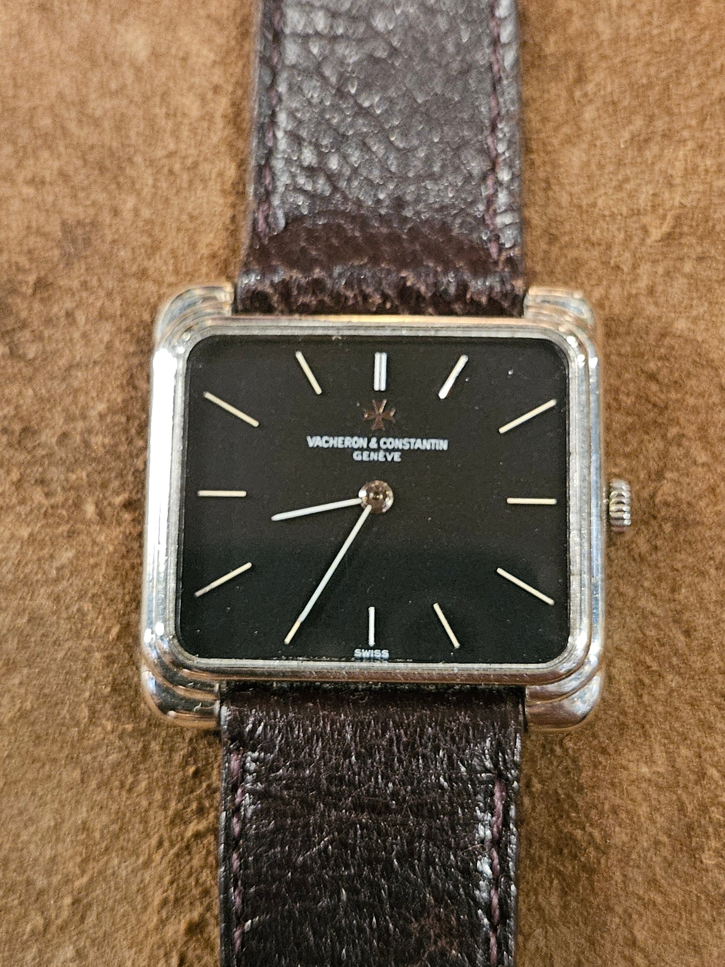 Vacheron Constantin 2100 18kt White gold dress watch from 1980s.