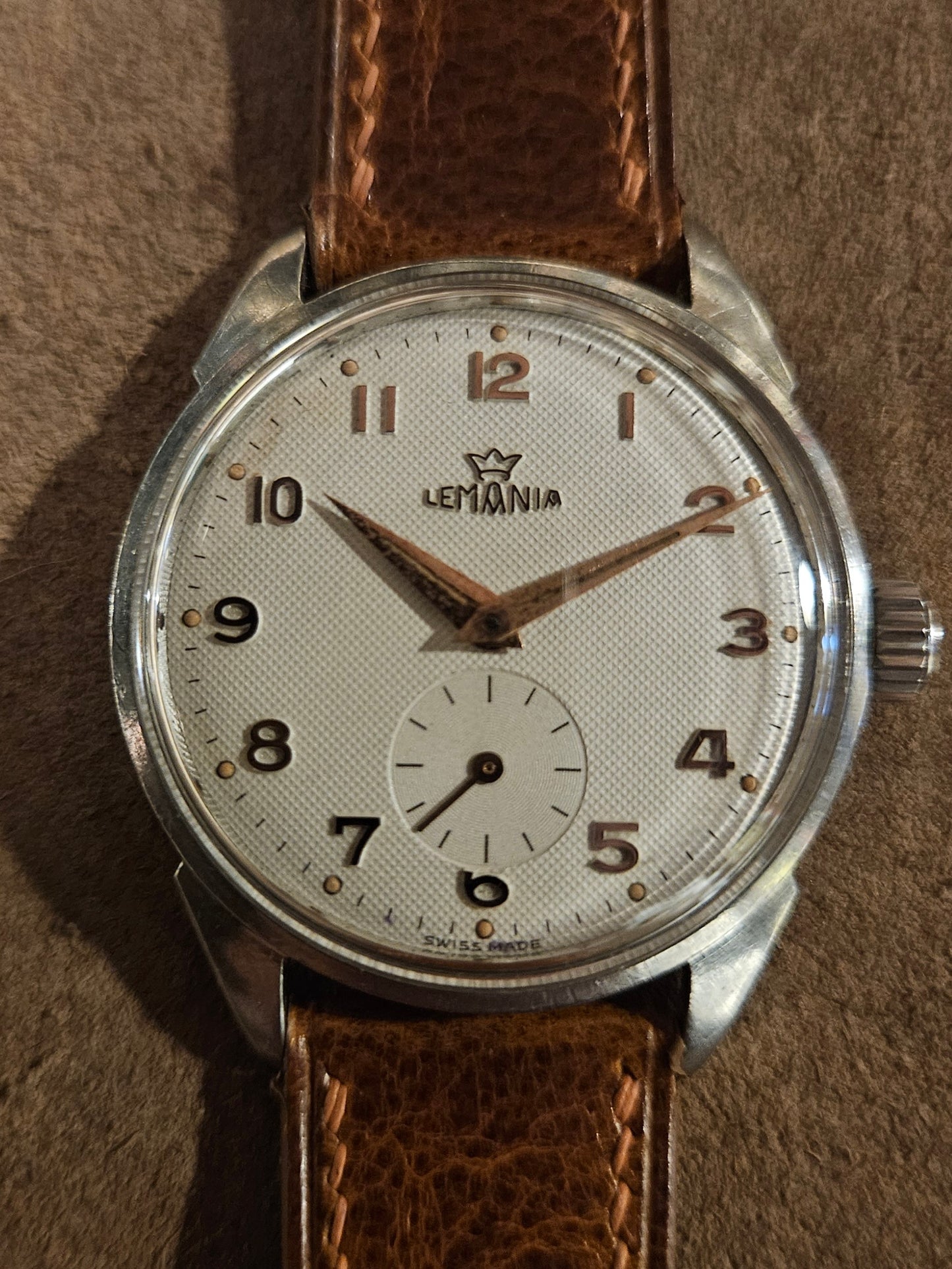 Lemania Waffle dial Steel watch from the 1960s
