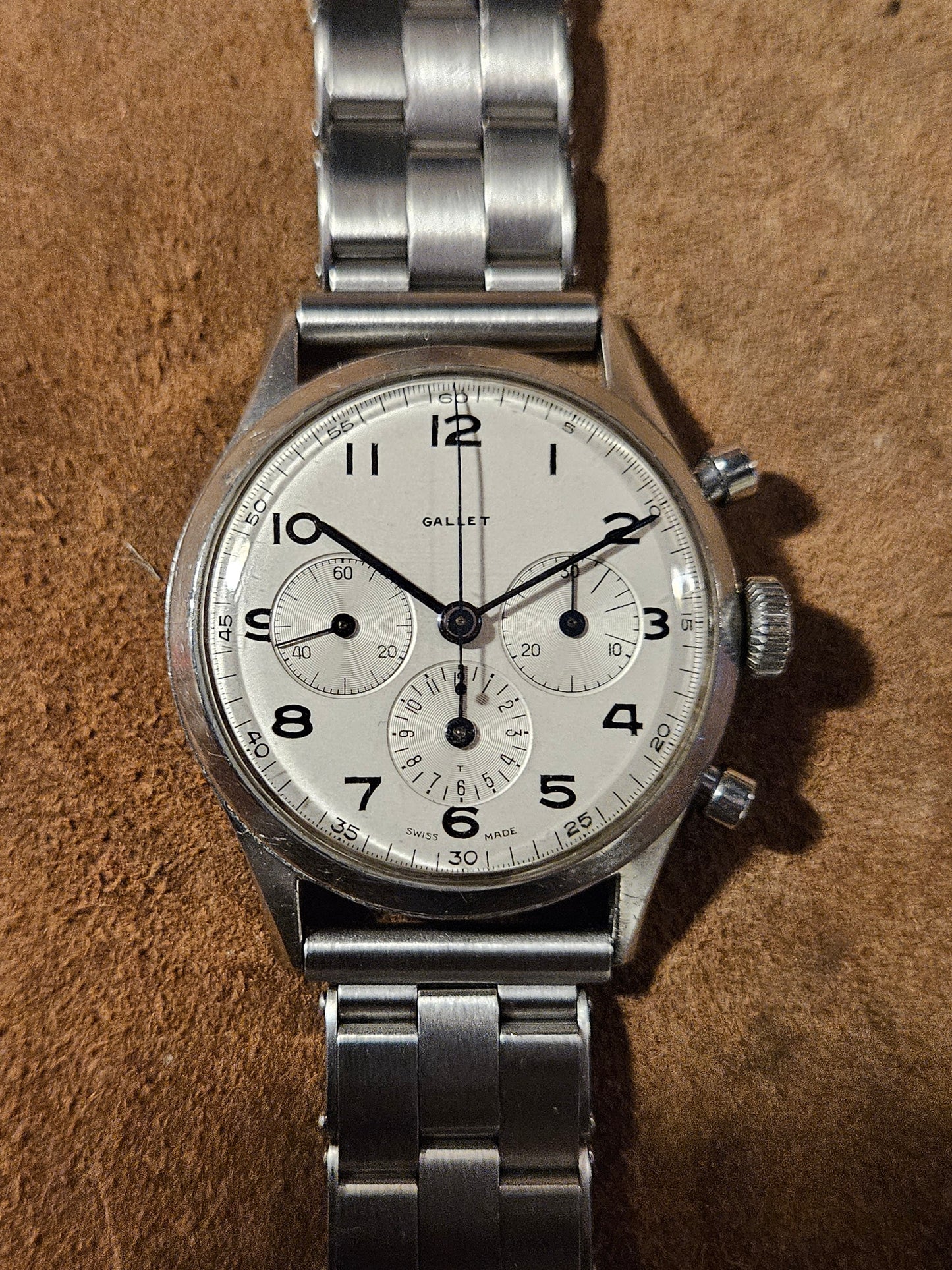 Gallet Snow White Multichron 12 watch from the 1960s