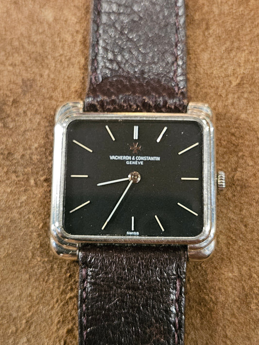 Vacheron Constantin 2100 18kt White gold dress watch from 1980s.