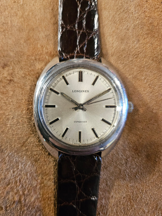 Longines Conquest Oversized watch in steel from the 1970s