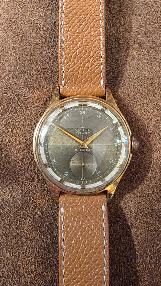 Smiths De Luxe A420 Tropical dial watch from 1956