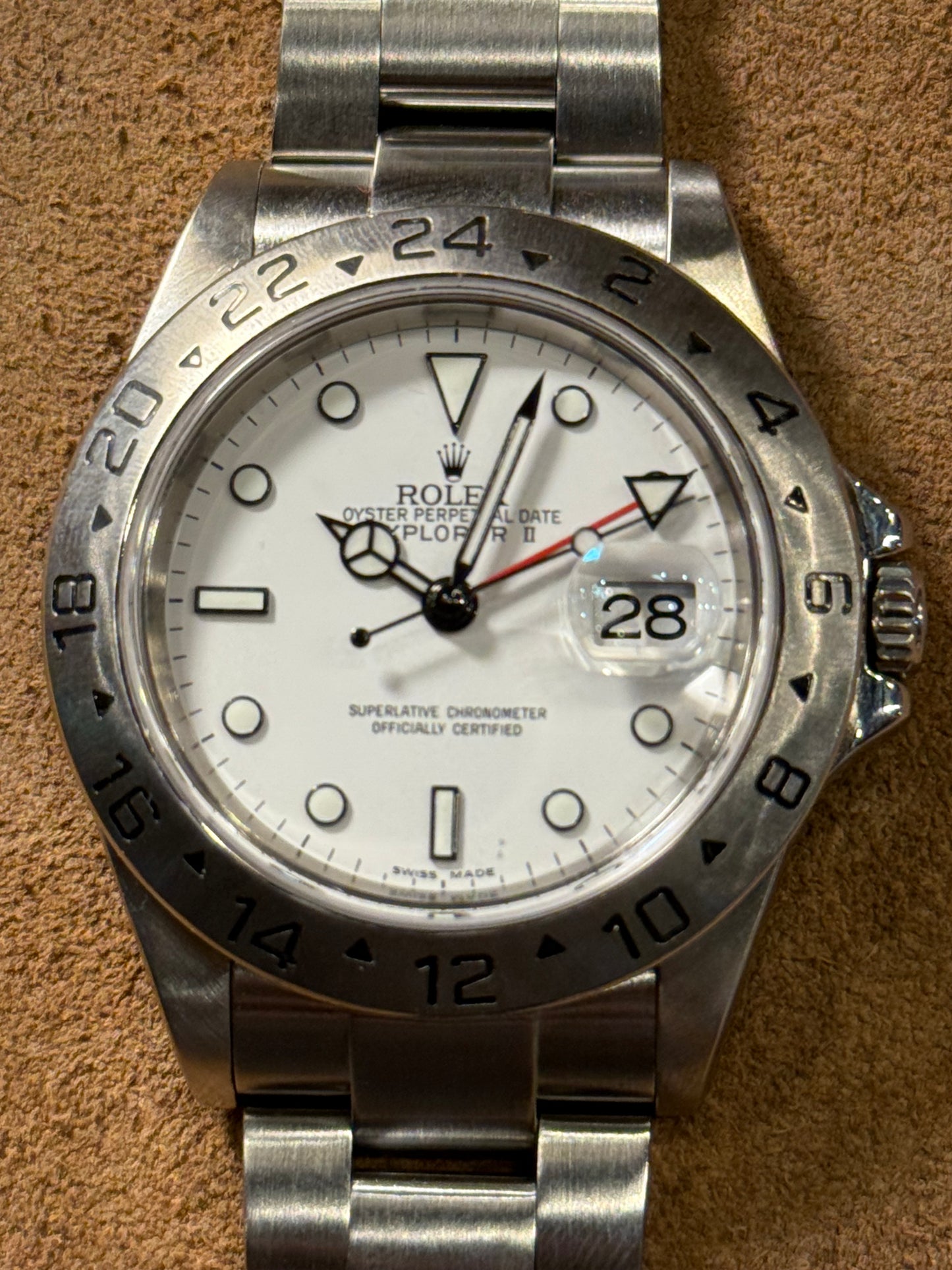 Rolex Explorer 16570 white dial from 2005 watch.