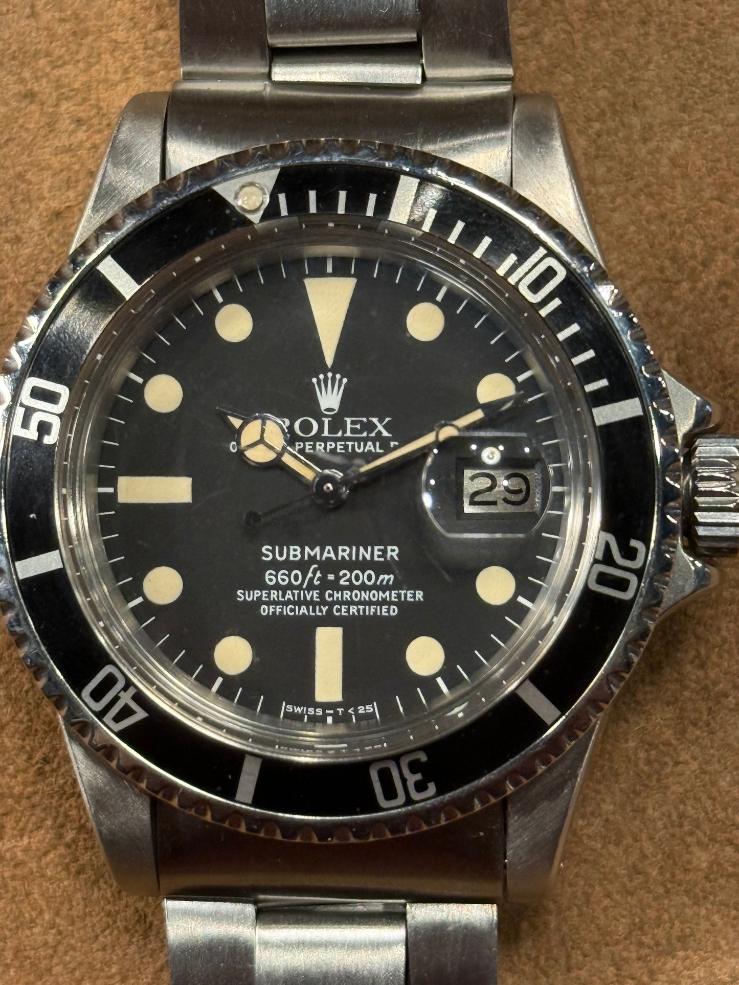 Rolex Submariner 1680 from 1980 watch original box and papers.