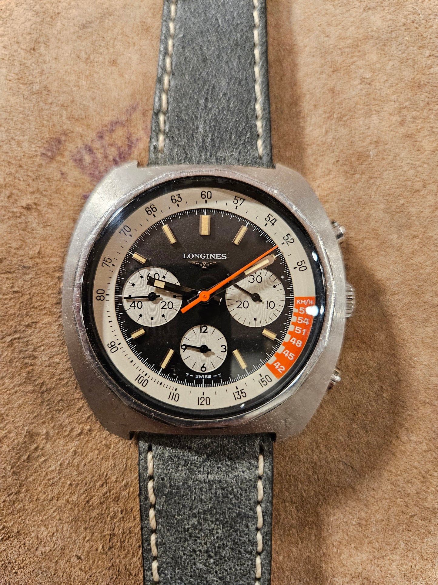Longlines 8226-4 Valjoux 72 Chronograph steel watch from the 1970s.