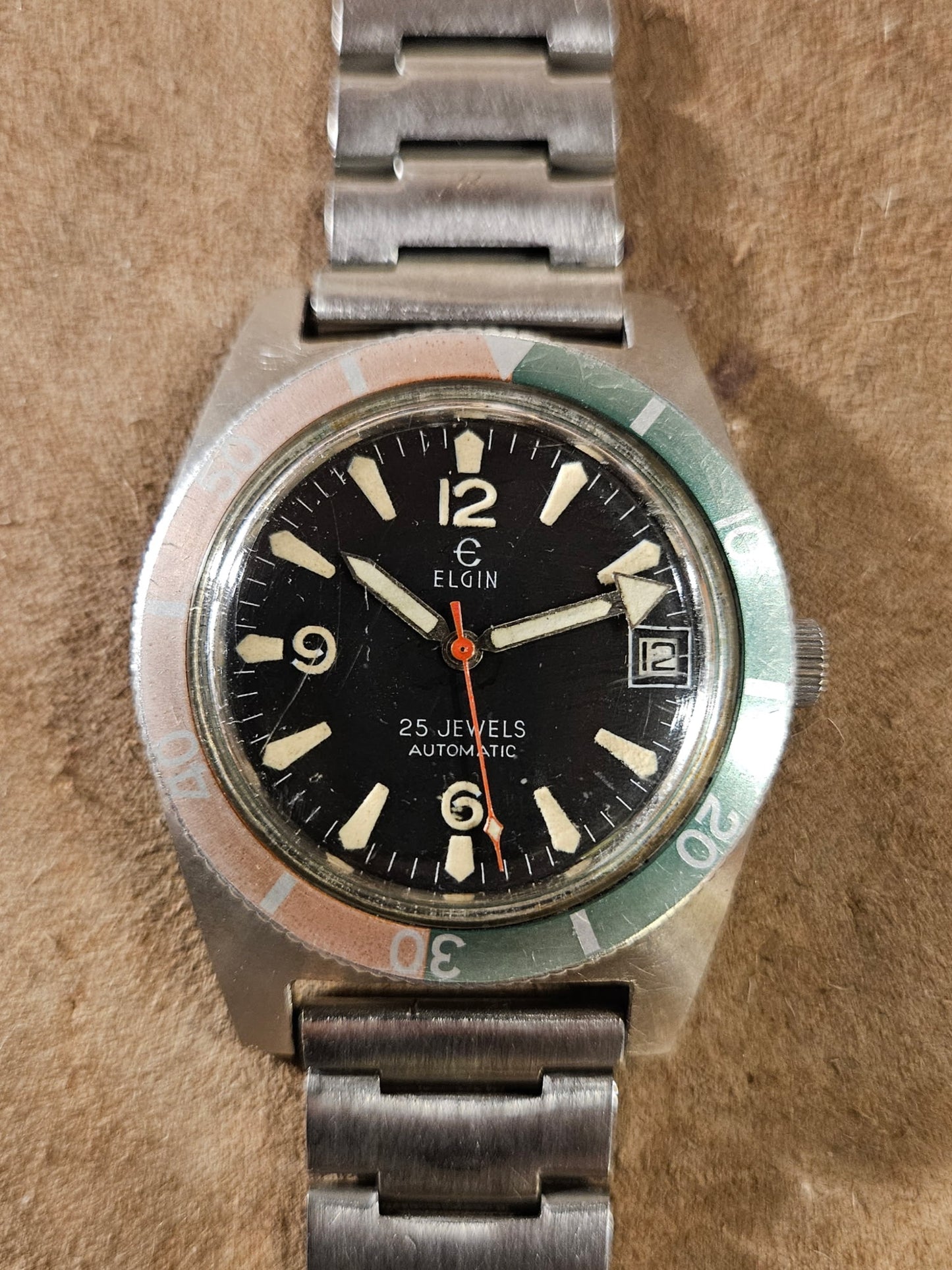 Elgin Skin Diver Watermelon watch from the 1960s